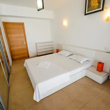 White Tudors Apartmán *